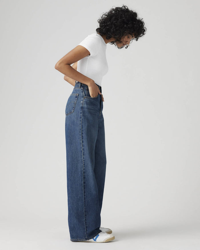 Levi's® Cinch Baggy Jeans Acorn Home + Apparel