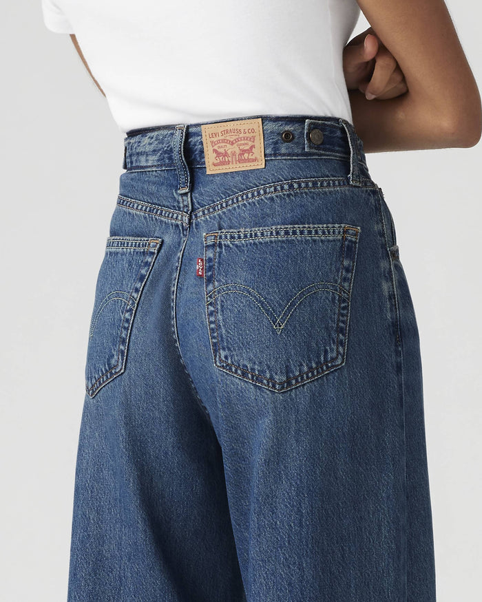 Levi's® Cinch Baggy Jeans Acorn Home + Apparel